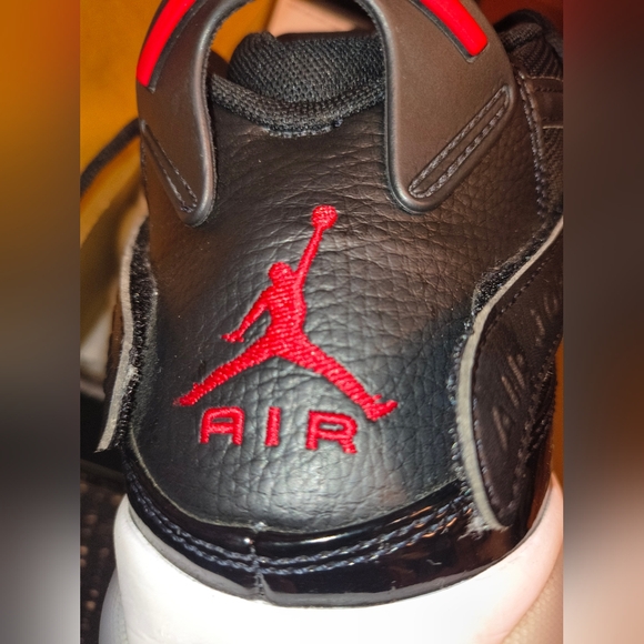 Jordan 6 Rings - Picture 8 of 9